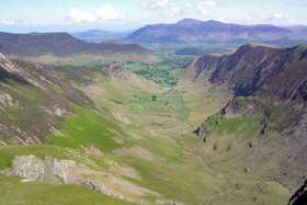 The stunning view of Newlands Valley from Dale Head The stunning view of Newlands Valley from Dale Head