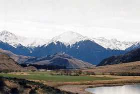 The beautiful scenery of the Southern Alps The beautiful scenery of the Southern Alps