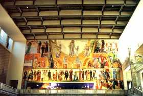 Inside R&aring;dhuset - Oslo City Hall