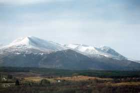 Aonach Mor on a fine spring day, with Ben Nevis behind