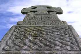 Carew cross